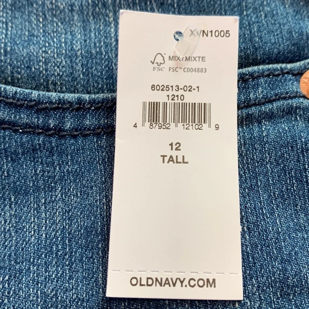 NWT Old Navy Woman’s Super Skinny Jeans - Picture 2 of 5